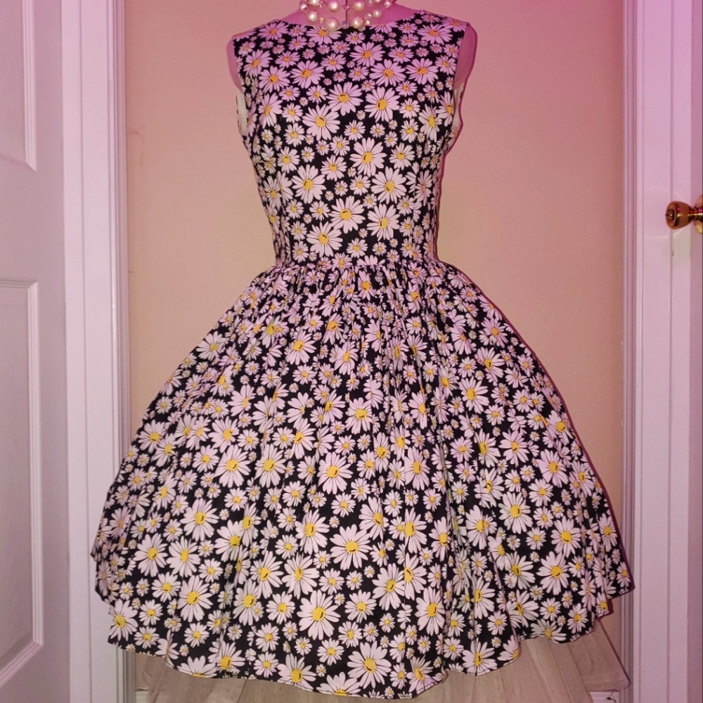 Lazy Daisy dress